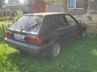 Nissan Sunny foto 5