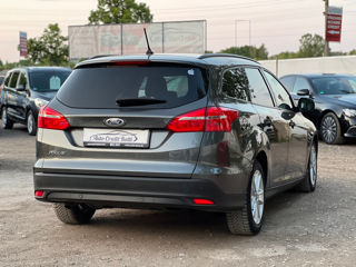 Ford Focus foto 8