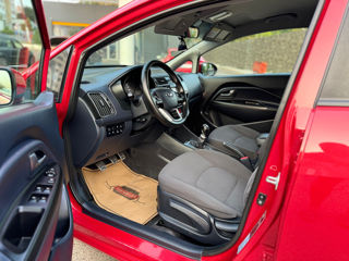 KIA Rio foto 9