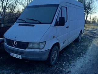 Mercedes Sprinter