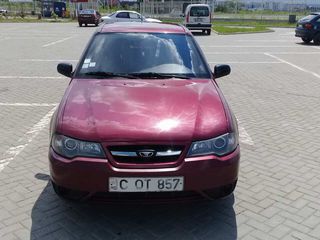 Daewoo Nexia foto 2