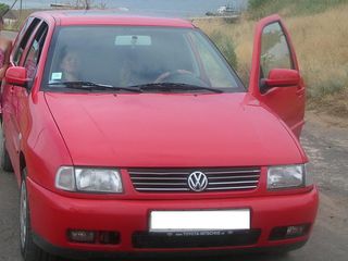 Volkswagen Polo foto 1