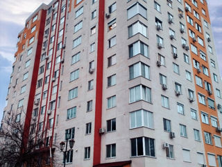 Apartament cu 2 camere, 60 m², Centru, Chișinău foto 2