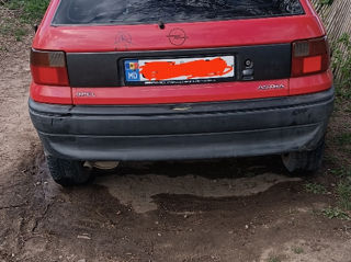 Opel Astra foto 1