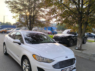 Ford Fusion foto 8