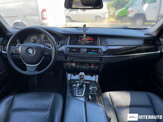 BMW 5 Series foto 10