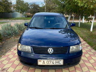 Volkswagen Passat foto 3