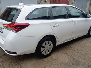 Toyota Auris foto 3