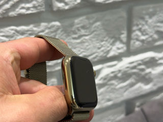 Apple Watch seria 8 Gold Titan foto 4