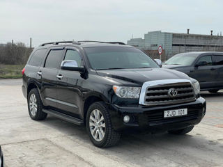 Toyota Sequoia