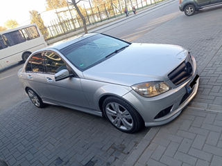 Mercedes C-Class foto 6