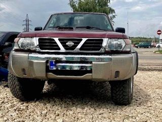 Nissan Patrol foto 2