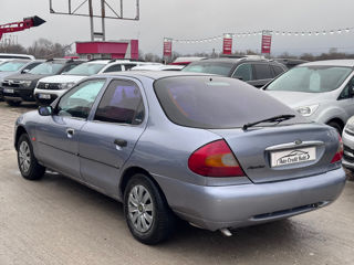 Ford Mondeo foto 6