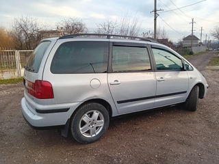 Volkswagen Sharan foto 4