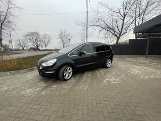 Ford S-Max foto 2