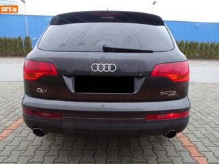 Audi Q7 foto 2