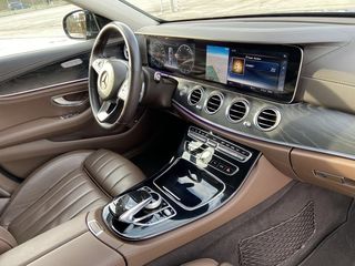 Mercedes E-Class foto 8