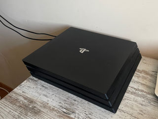 PlayStation 4 Pro 1TB foto 4