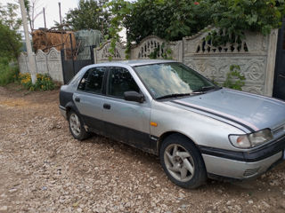 Nissan Sunny foto 3