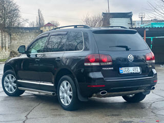 Volkswagen Touareg foto 2