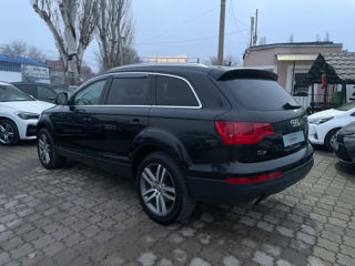 Audi Q7 foto 7