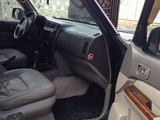 Nissan Patrol foto 9