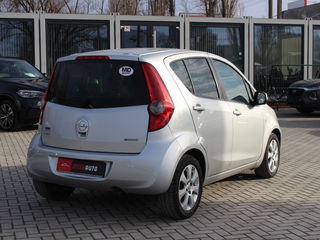 Opel Agila foto 5