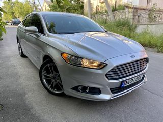 Ford Fusion foto 3