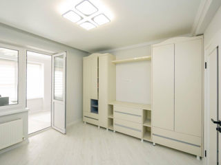 Apartament cu 3 camere, 107 m², Buiucani, Chișinău foto 5