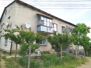 Ucihoz-Chetrosu 20 км dela Chisinau apartamentul cu 2 camere 48 м2 + 10 ari pentru plantare foto 8