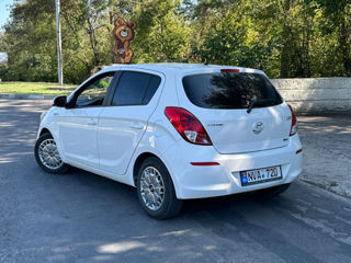 Hyundai i20 foto 4