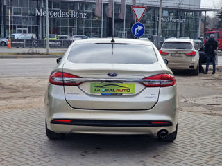 Ford Fusion foto 5