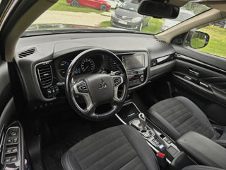 Mitsubishi Outlander foto 6