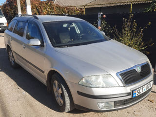 Skoda Octavia foto 2