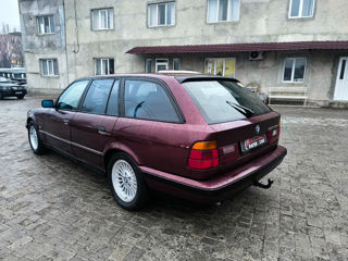 BMW 5 Series foto 5