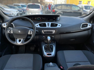 Renault Grand Scenic foto 12