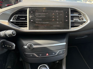 Peugeot 308 foto 12