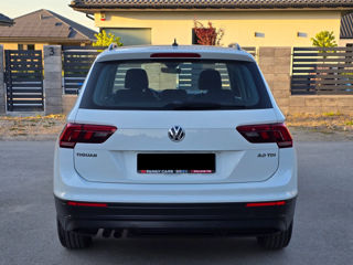 Volkswagen Tiguan foto 4