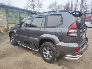 Toyota Land Cruiser Prado foto 5