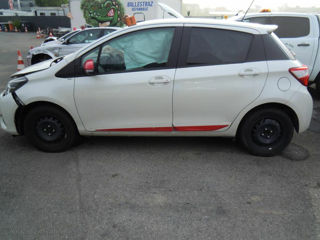 Toyota Yaris foto 6