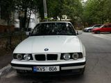 BMW 5 Series foto 2