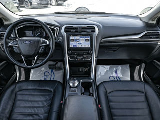 Ford Fusion foto 6