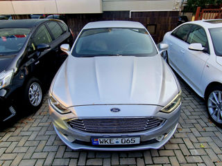 Ford Fusion foto 1