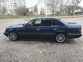 Mercedes E-Class foto 6