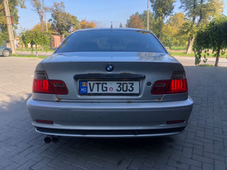 BMW 3 Series Coupe foto 2