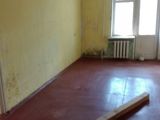 Apartament cu 3 camere, 50 m², Centru, Frunză, Ocnița foto 2