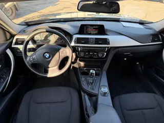 BMW 3 Series foto 7