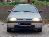 Nissan Sunny foto 2