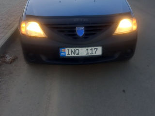 Dacia Logan foto 4