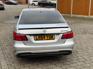 Mercedes E-Class foto 3